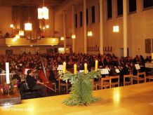Volle St. Augustinuskirche mit der berühmten Lobback-Orgel (Foto: Christa Dahn)