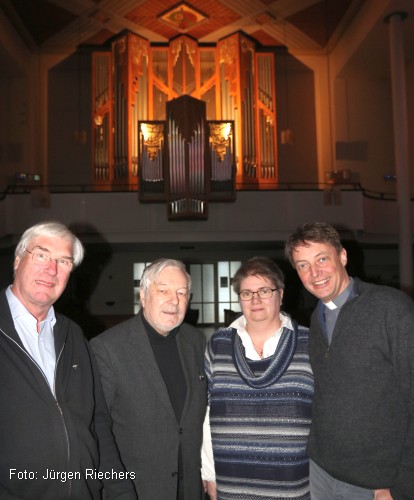 Herbert Strwold, Winfried Dahn, Silke Peppermller und Pfarrer Thomas Berkefeld (v.l. / Foto: Jrgen Riechers)