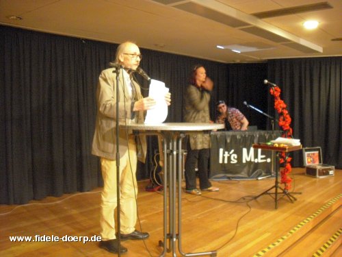 Martin Walther (vorne) und im Hintergrund das It's M.E.-Duo, Martina Maschke und Ecki Hldepohl