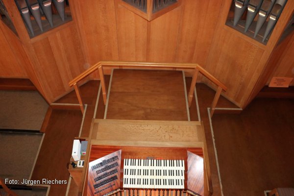 Der Spieltisch der Lobback-Orgel (Foto: Jrgen Riechers)