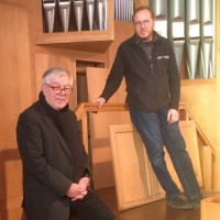 Winfried Dahn und Orgelbaumeister Georg Schloetmann