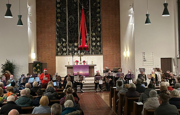 Adventskonzert in St. Thomas mit dem Posaunenchor St. Thomas am 15. Dez. 2024 (Foto: Winfried Dahn)